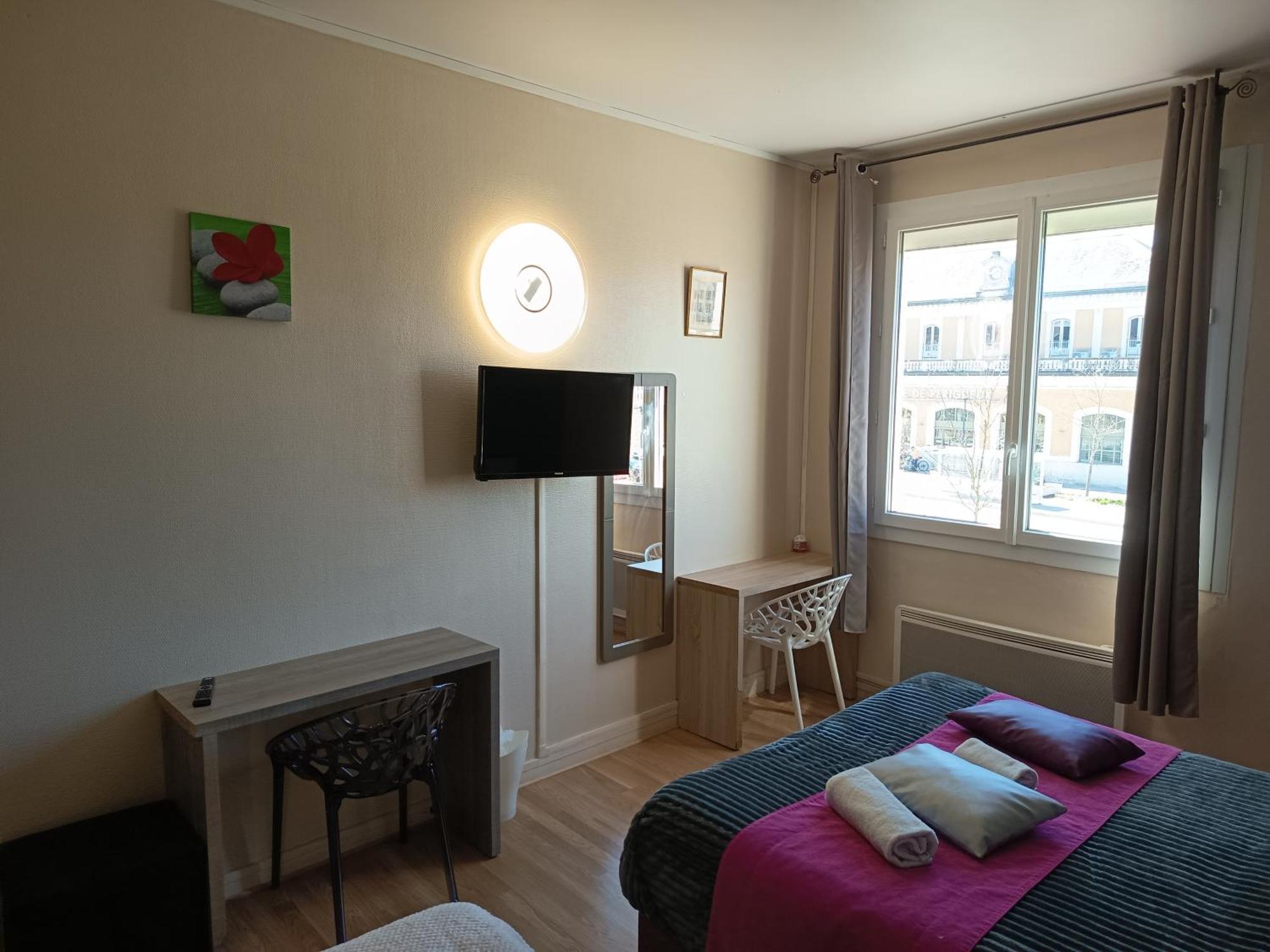Hotel De La Gare Périgueux Extérieur photo